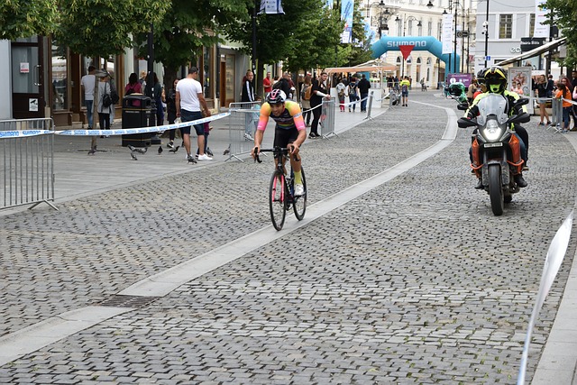 常定义了球 常定义了球